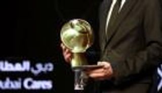 ما القنوات الناقلة لحفل جوائز جلوب سوكر 2023؟