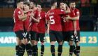 إصابة صلاح وعقدة تاريخية.. 6 مشاهد من قمة مصر وغانا الأفريقية