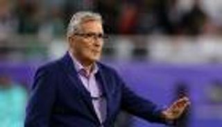 «لن أغير فلسفتي».. مدرب عمان يتوعد تايلاند في كأس آسيا 2023