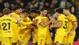 «القرش» يبقي برشلونة في صراع الليغا بهاتريك