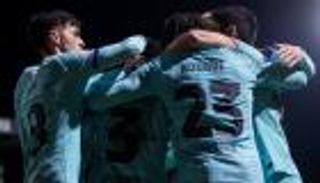 كيفية مشاهدة البث المباشر لمباراة برشلونة وريال بيتيس في الدوري الإسباني 2024