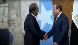 جانب من لقاء السيسي وحسن شيخ محمود