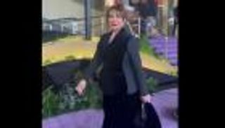 هدى حسين في حفل Joy Awards.. أناقة واحترام (فيديو)