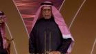 بعد تكريمه بجائزة «الإنجاز مدى الحياة».. من هو الفنان علي المدفع؟