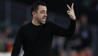 تشافي هيرنانديز مدرب برشلونة