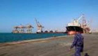 هجمات الحوثي والبحر الأحمر.. أمواج القلق تضرب الشارع اليمني