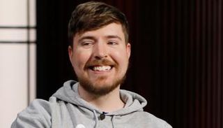 اليوتيوبر مستر بيست