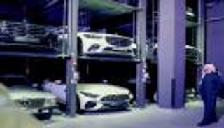 افتتاح مركز "مرسيدس-بنز" الجديد بدبي.. نموذج عالمي للجودة والابتكار