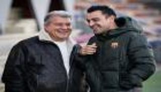 بطل ليلة برشلونة السوداء مرشح لخلافة تشافي