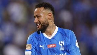 نيمار نجم الهلال السعودي