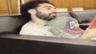 من «فن اللامبالاة» إلى «الخروج عن النص».. كتب محمد صلاح تجذب جمهور معرض القاهرة للكتاب