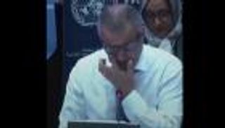 مدير «الصحة العالمية» يبكي بسبب غزة