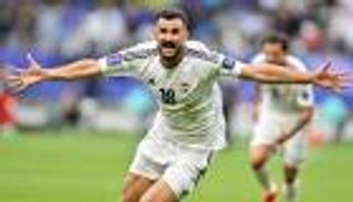 خلف الكواليس.. هل استحق أيمن حسين الطرد في مباراة العراق والأردن؟ (فيديو)