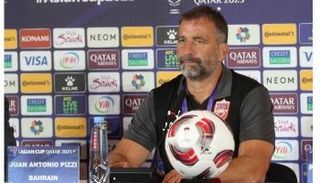 خوان أنطونيو بيتزي مدرب منتخب البحرين
