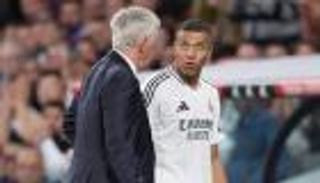 أنشيلوتي يرفض المغامرة بمبابي في دوري أبطال أوروبا