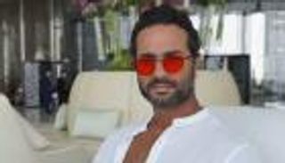 «نيو لوك» كريم فهمي يصدم الجمهور.. كيف ظهر؟ (صورة)