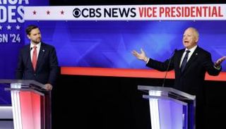 والز وفانس خلال المناظرة