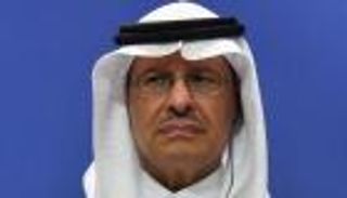 وزير النفط السعودي يحذر الأسواق من وصول سعر الخام لـ50 دولارا