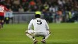 غضب بيلينغهام وشخص مجهول.. ناقوس خطر في ريال مدريد