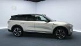 Nio EL8 الصينية.. أبرز مواصفات السيارة الكهربائية