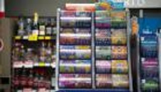 لتعزيز المبيعات.. اليانصيب الوطني يطرح بطاقات خدش برائحة الشوكولاتة