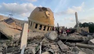 مسجد مدمر في غزة