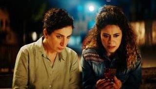 مريم ونورا في الفيلم