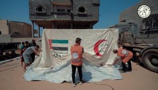 الإمارات تواصل إغاثة العائلات الفلسطينية