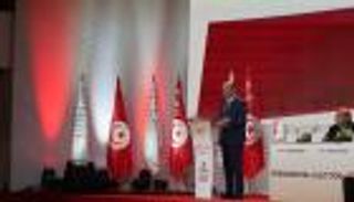 نتائج نهائية.. هيئة الانتخابات تعلن قيس سعيد رئيسا لتونس