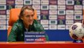 بتصرف غير متوقع.. مانشيني يفاجئ الصحفيين قبل مباراة السعودية والبحرين