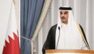 أمير قطر يدعو لاستفتاء على تعديلات دستورية بينها إلغاء الانتخابات