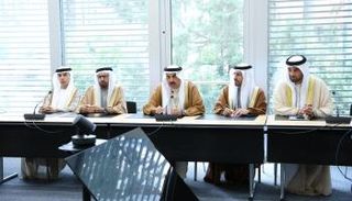 صقر غباش يتحدث خلال اللقاء