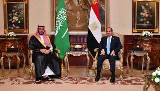 الرئيس المصري عبد الفتاح السيسي، وولي العهد السعودي الأمير محمد بن سلمان