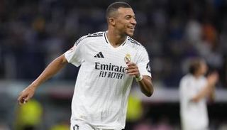 كيليان مبابي لاعب ريال مدريد