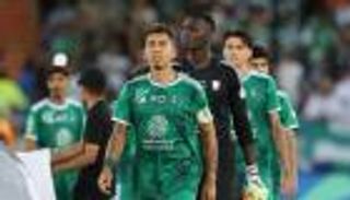 كيفية مشاهدة البث المباشر لمباراة الخليج والأهلي في الدوري السعودي 2025