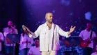 تامر عاشور يشعل مهرجان الموسيقى العربية.. والجمهور يفرض ليلة إضافية