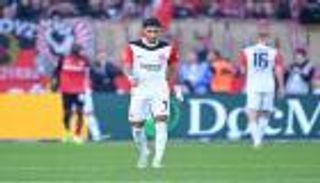 لعنة الفرعون عمر مرموش تضرب مهاجم باير ليفركوزن (صور)