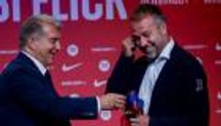 بسبب فضيحة الـ8-2.. رئيس برشلونة يفاجئ فليك