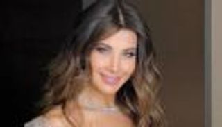 نانسي عجرم ترد على شائعات الطلاق بصورة