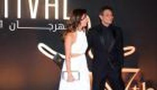 آسر ياسين وزوجته في مهرجان الجونة.. Man In Black and Woman In White (صور)