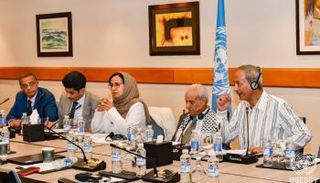 جانب من المباحثات اليمنية - الأممية بالعاصمة الأردنية