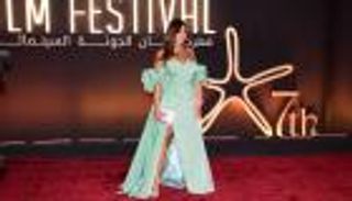 داليا البحيري تخطف الأنظار بعقد رقبة مميز بمهرجان الجونة 2024 (صور)