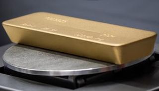 سبيكة ذهب بمصنع كراستفيتميت للمعادن الثمينة في روسيا - رويترز