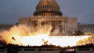 اقتحام الكونغرس عقب خسارة ترامب في 2020