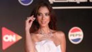 مهرجان الجونة 2024.. داليا شوقي تسرق الأضواء بـ«بدلة فستان»