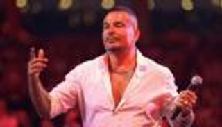 عمرو دياب يعتزل «إنستغرام» ويحذف منشوراته