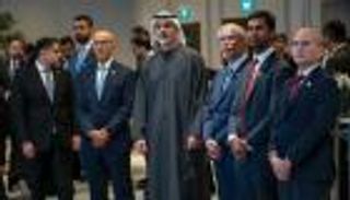 ولي عهد أبوظبي يشهد فعاليات ملتقى الشركات لمجلس الأعمال الإماراتي - السنغافوري