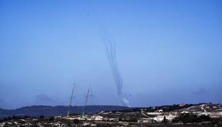 إطلاق صواريخ من لبنان باتجاه إسرائيل- أرشيفية