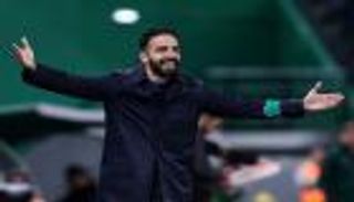 يحول التراب إلى ذهب.. ماذا ينتظر مانشستر يونايتد مع «الساحر أموريم»؟