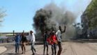 رئاسيات موزمبيق.. اتساع احتجاجات رفض النتائج ودعوة لإضراب وطني